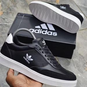 Adidas Casual 45